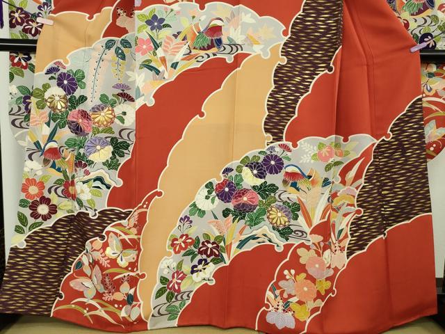 平和屋本店●極上　創業460年・千總　振袖　駒刺繍　雪輪　鴛鴦舞蝶花文　金彩　高島屋扱い　逸品　DZAC0332kh6