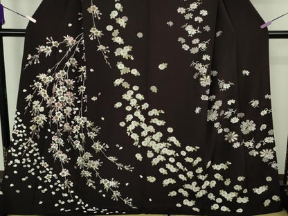 平和屋本店●極上　中国三大刺繍　相良刺繍　総刺繍　訪問着　舞桜　菊　紫黒色地　金糸　ロング丈　逸品　DZAC0353kh6