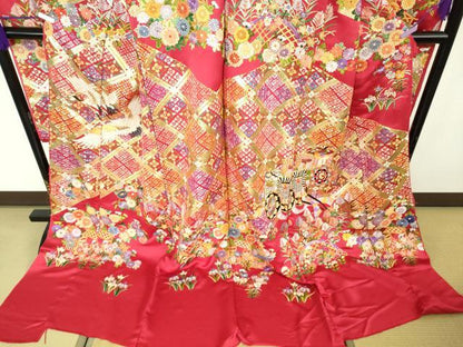 平和屋本店●極上　中国三大刺繍 相良刺繍 総刺繍 駒刺繍 色打掛 和装 婚礼 結婚式 花嫁 格天井花文 金彩 仮絵羽 逸品 未使用　DZAC0375kh6