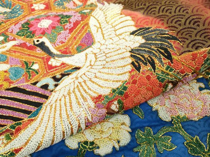 平和屋本店●最高級　中国三大刺繍 相良刺繍　駒刺繍　総手刺繍　色打掛　和装　婚礼　結婚式　花嫁　吉祥花鳥文　金彩　逸品　DZAC0380kh6