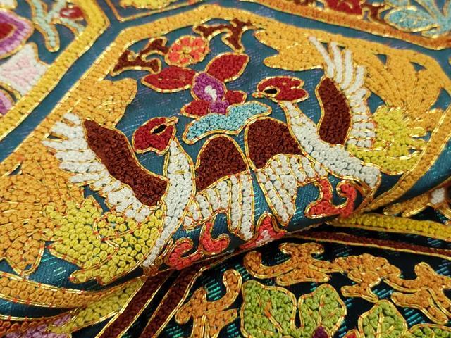 平和屋本店●最高級　中国三大刺繍　総相良刺繍　駒刺繍　色打掛　和装　婚礼　結婚式　花嫁　鳳凰花唐草文　金糸　逸品　DZAC0381kh6