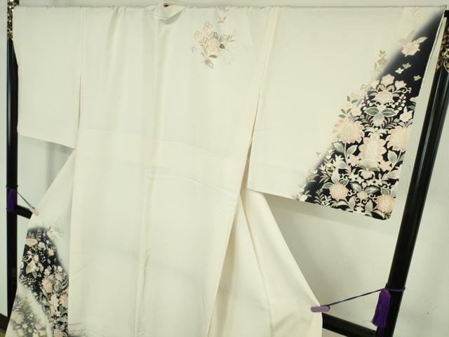 平和屋本店●極上　訪問着　駒刺繍　更紗花文　象牙色地　暈し染め　金彩　逸品　DZAC0391kh6