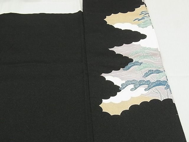 平和屋着物■豪華黒留袖　風景松文　金彩　着丈158cm　裄丈62.5cm　正絹　逸品　B-ey2442