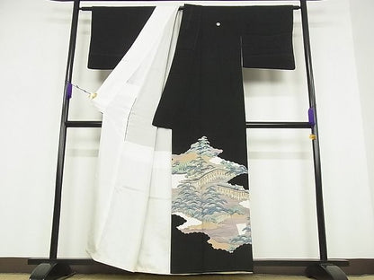平和屋着物■豪華黒留袖　風景松文　金彩　着丈158cm　裄丈62.5cm　正絹　逸品　B-ey2442