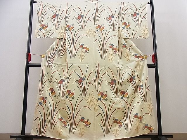 平和屋着物■付下げ　菊草葉文　金彩　逸品　n-gt1926