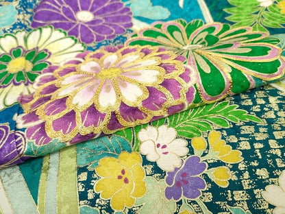 平和屋本店■極上　ブライダルファッションデザイナー・桂由美　振袖　駒刺繍　草花文　暈し染め　金彩　正絹　KAAA1584kk4 - 平和屋