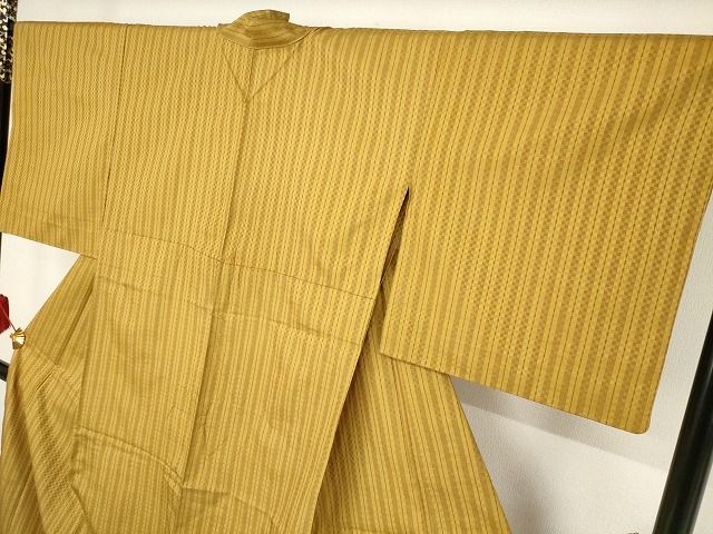 平和屋本店■希少　山下八百子　本場黄八丈　紬　市松綾織　単衣　正絹　逸品　KAAA1694kk4 - 平和屋