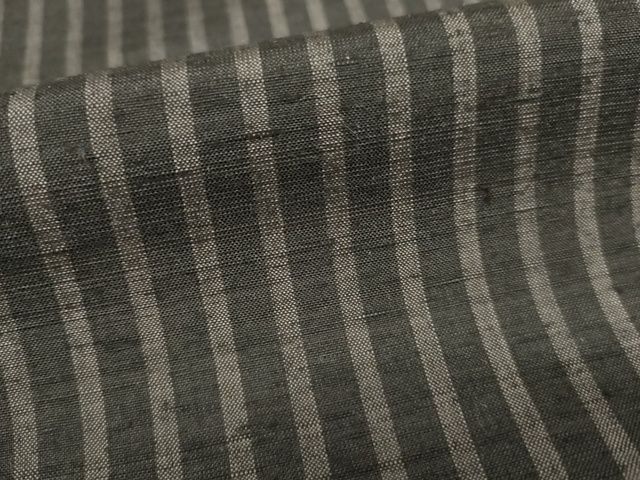 平和屋本店■極上　工芸呉服　芥川　紬　縞　たとう紙付き　正絹　逸品　KAAA1744kk5 - 平和屋