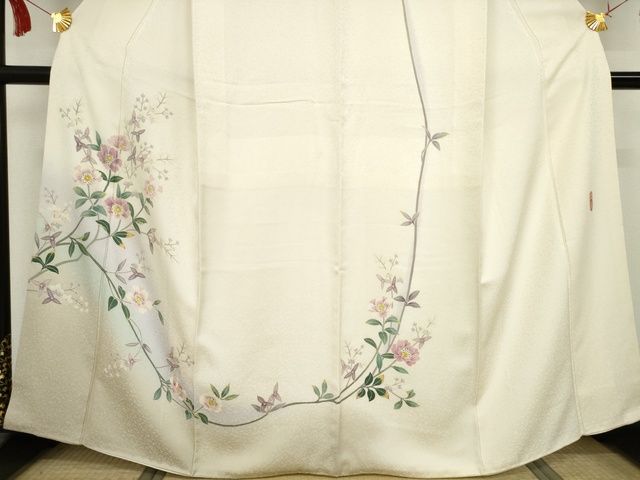 平和屋本店■極上　本加賀友禅作家　河江真百美　訪問着　椿と面高　証紙付き　やまと金ラベル　薄卵色　正絹　逸品　KAAA1751kk5 - 平和屋