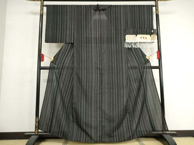 平和屋本店■極上　夏物　石川県指定無形文化財　夏牛首紬　白山工房　手織り　縞　黒地　証紙付き　正絹　逸品　KAAA1768kk5 - 平和屋