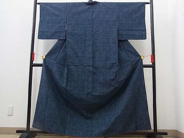 平和屋着物■上質な紬　亀甲文　逸品　n-kg1227