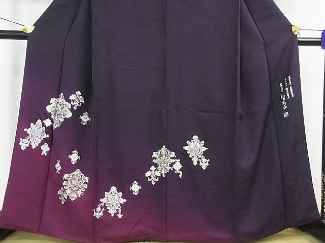 平和屋本店●極上　金彩友禅　卓越技能者・名工・和田光正　訪問着　飾花文　濃深紫色地　暈し染め　銀彩　逸品　3kh1094