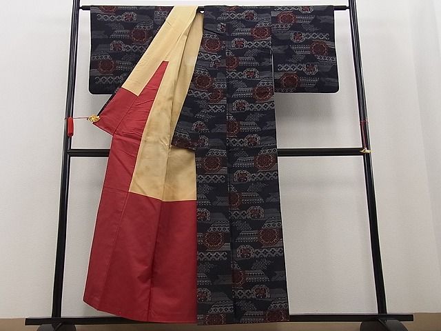平和屋着物■上質な紬 横段吉祥文 逸品 n-kn0804