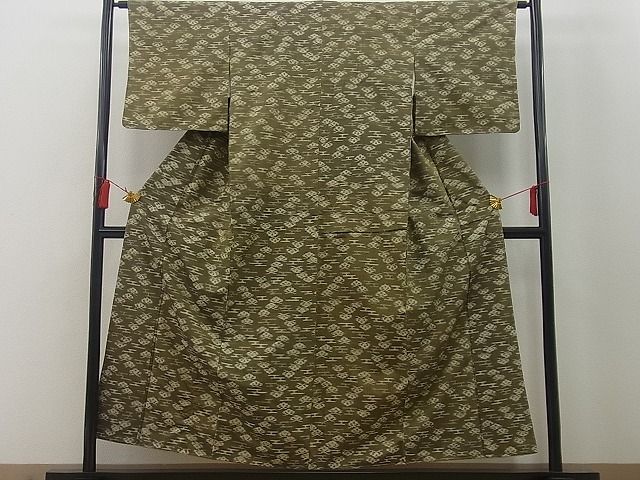 平和屋着物■上質な紬　エ霞松文　逸品　未使用　n-sg1059