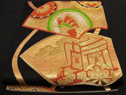 平和屋着物■六通柄袋帯 唐織 地紙御所車花蝶文 黒地 金糸 逸品 n-nr0144