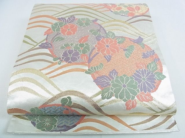 平和屋着物■六通柄袋帯　唐織　流水花丸文　金糸　逸品　op4588