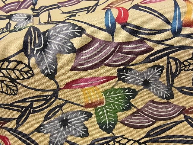 平和屋本店●最高級　城間栄順　本場琉球紅型　小紋　反端付き　着丈167.5cm　裄丈68.5cm　正絹　逸品　kk564