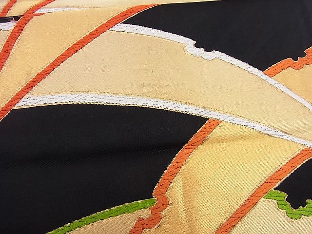 平和屋着物■六通柄袋帯 唐織 雪芝文 黒地 金糸 逸品 n-rm0153