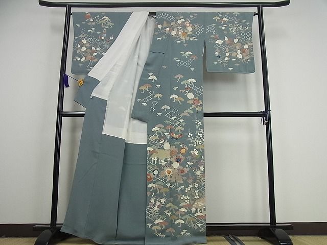 平和屋本店■希少　京都老舗　名門「千總」　訪問着　松坂屋　染織名作展　刺繍　松皮菱風景花蝶文　金彩　鬼しぼ縮緬　逸品　未使用3s1870