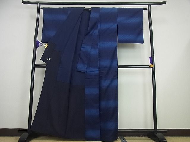平和屋本店■極上 藍造り国選定無形文化財 佐藤阿波藍製造所 十九代目藍師・佐藤昭人 花織 紬地 横段文 さが美扱い 3s3146