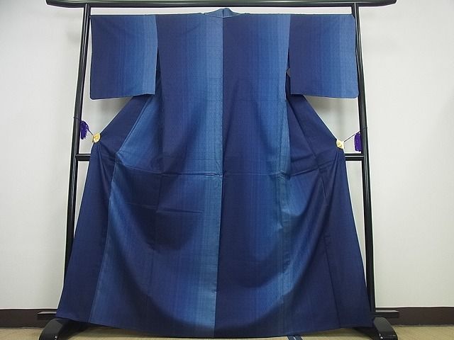 平和屋本店■極上 藍造り国選定無形文化財 佐藤阿波藍製造所 十九代目藍師・佐藤昭人 花織 お召 単衣 パールトーン加工 3s3154