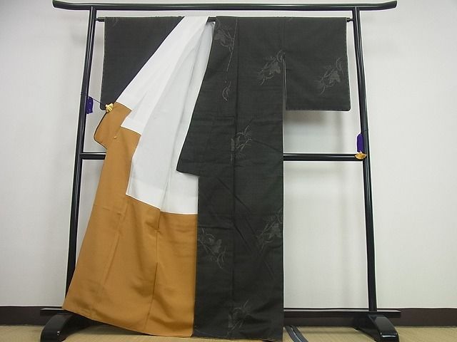 平和屋本店●超希少 本場結城紬 重要無形文化財 奥順謹製 160亀甲 蝋色地 阪急百貨店扱い 証紙 逸品 未使用3s3371