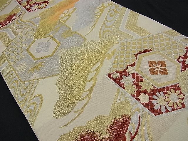 平和屋着物■六通柄袋帯 唐織 笠松花菱亀甲文 金銀糸 n-sa1682