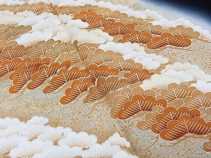平和屋着物■豪華黒留袖 駒刺繍 松文 暈し染め 着丈147.5cm 裄丈62.5cm 正絹 逸品 B-sa2804