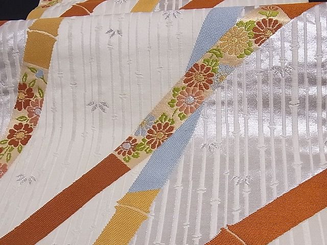 平和屋着物■六通柄袋帯 唐織 笹竹に花 金銀糸 正絹 逸品 A-sx6466