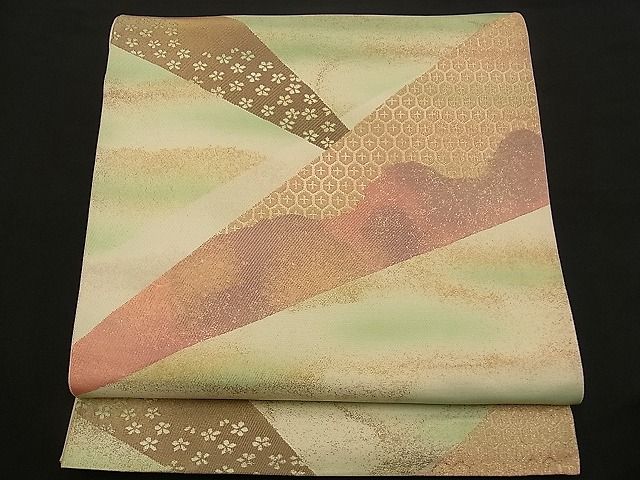 平和屋着物■六通柄袋帯 切嵌吉祥舞花文 金糸 逸品 n-wb0742