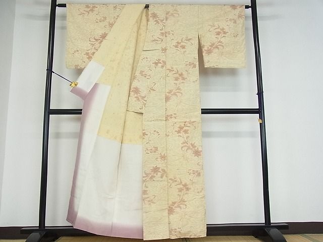 平和屋着物■上質な紬 流水唐草文 逸品 we0941